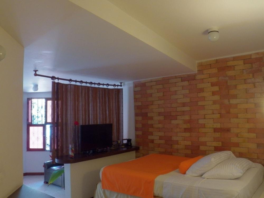 Hotel Casa Santa Monica Norte Cali Exteriör bild